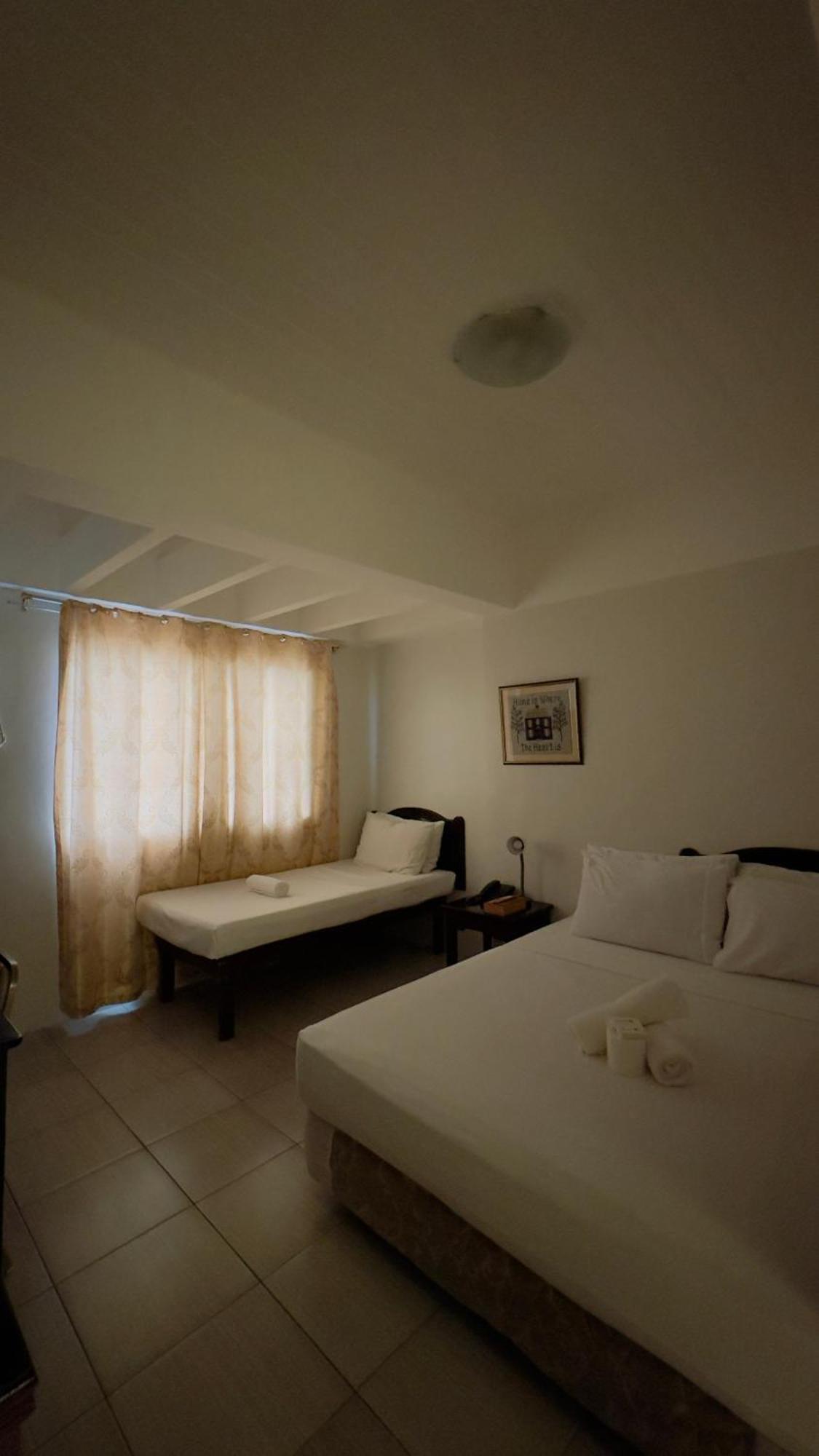 La Anclar Hotel Davao City Dış mekan fotoğraf
