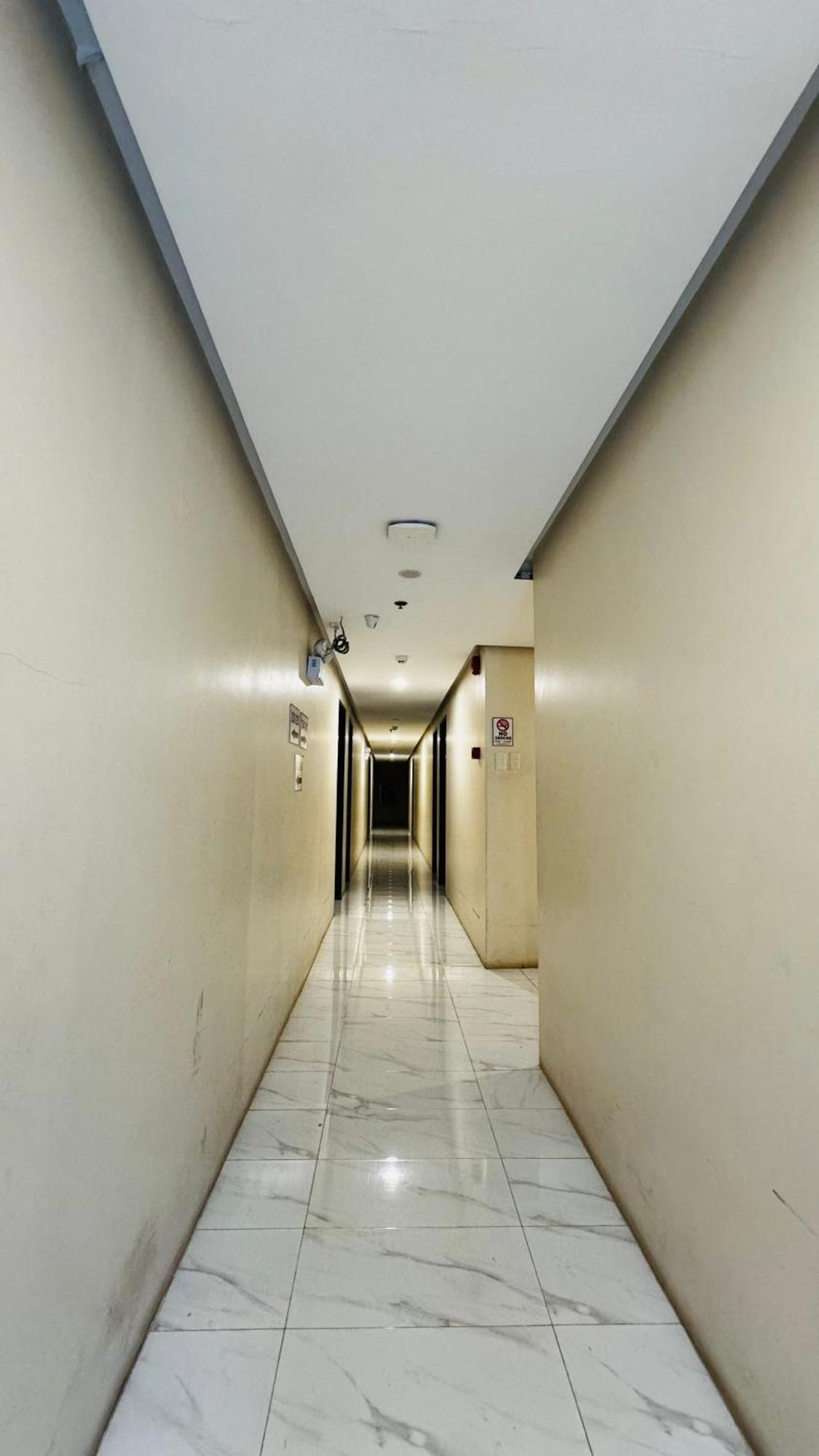 La Anclar Hotel Davao City Dış mekan fotoğraf