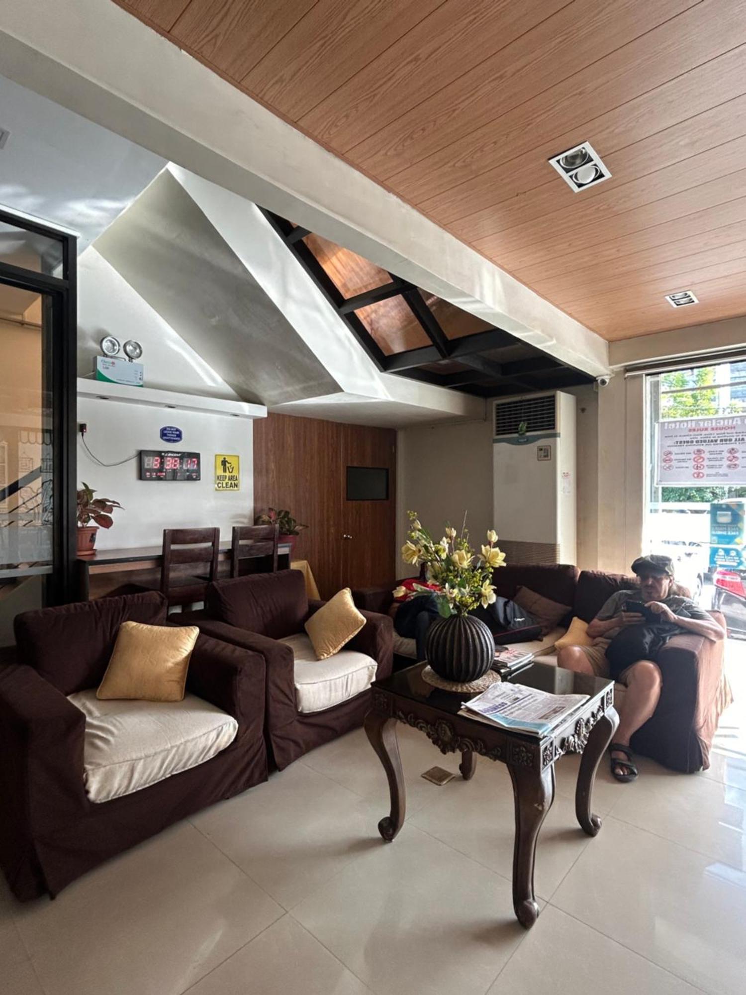 La Anclar Hotel Davao City Dış mekan fotoğraf