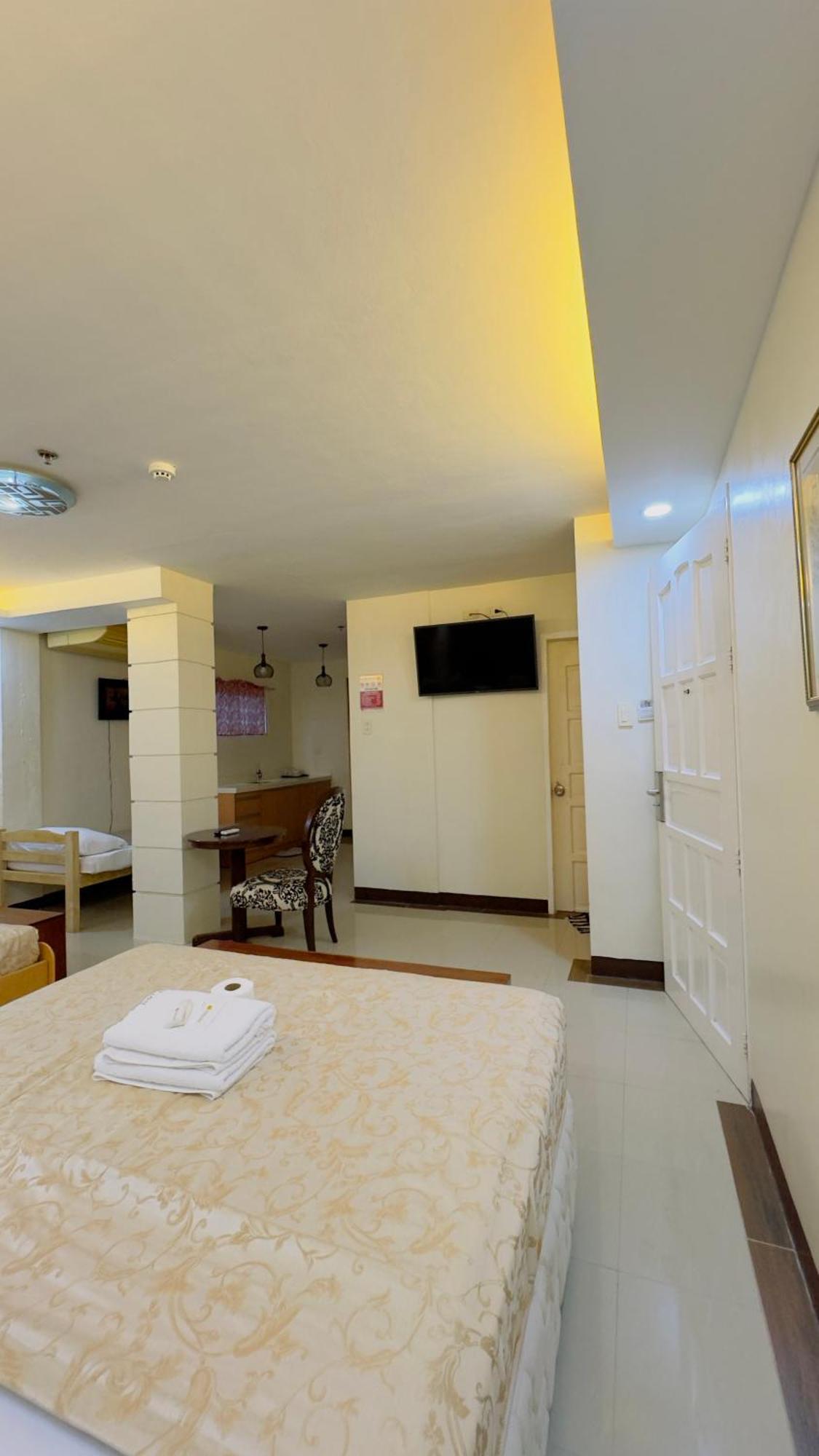 La Anclar Hotel Davao City Dış mekan fotoğraf