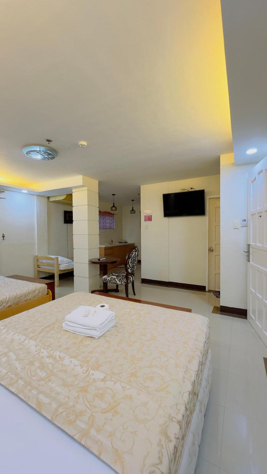 La Anclar Hotel Davao City Dış mekan fotoğraf